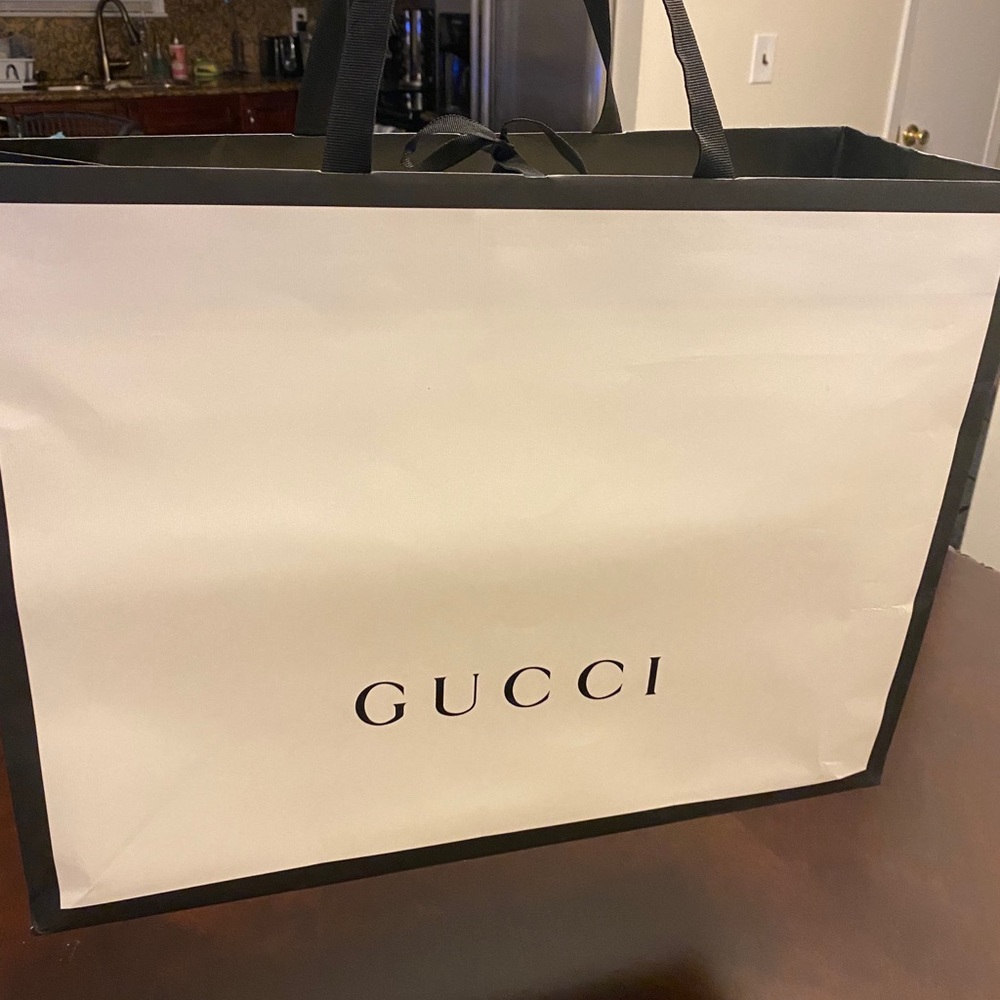 XL Gucci Shipping/ Gift Bag